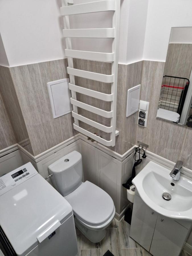 Apartament Ratuszowy Deluxe เยเลเนียกูรา ภายนอก รูปภาพ