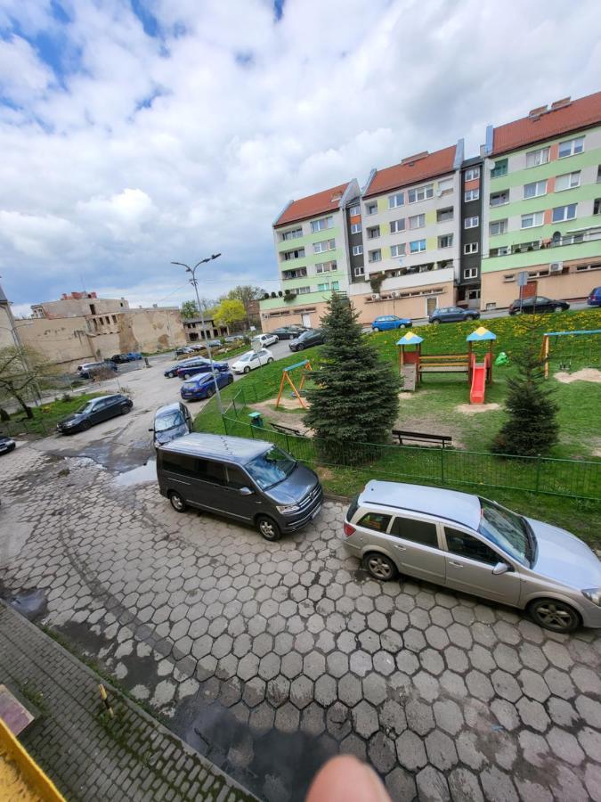 Apartament Ratuszowy Deluxe เยเลเนียกูรา ภายนอก รูปภาพ